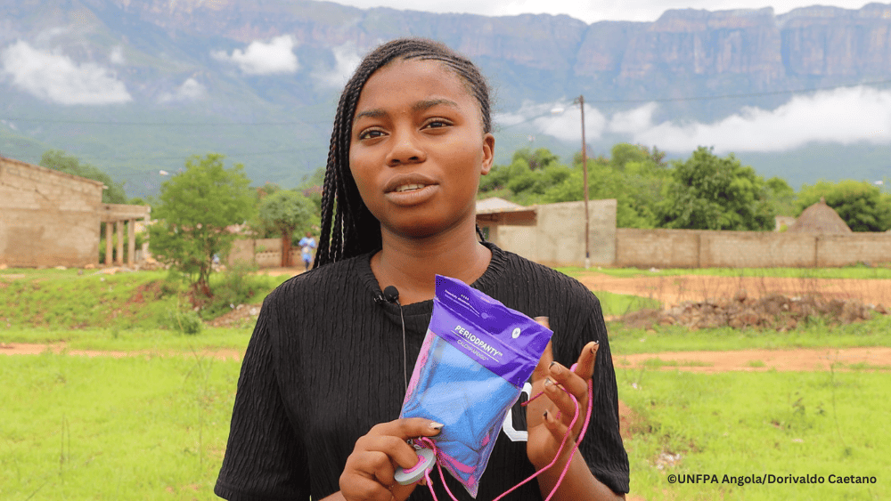 Celma explains the difficulties many girls have in buying pads