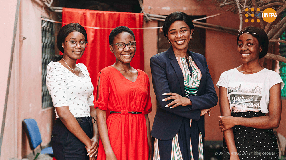 Laurinda Santos, with her CICA students. Marina dos Santos. Abigaíl Caculo and Fernanda Henriques