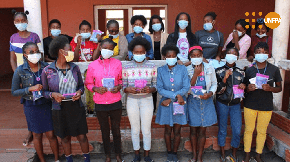 Participantes do workshop, sobre Gestão Menstrual, na província da Lunda Sul, Angola.