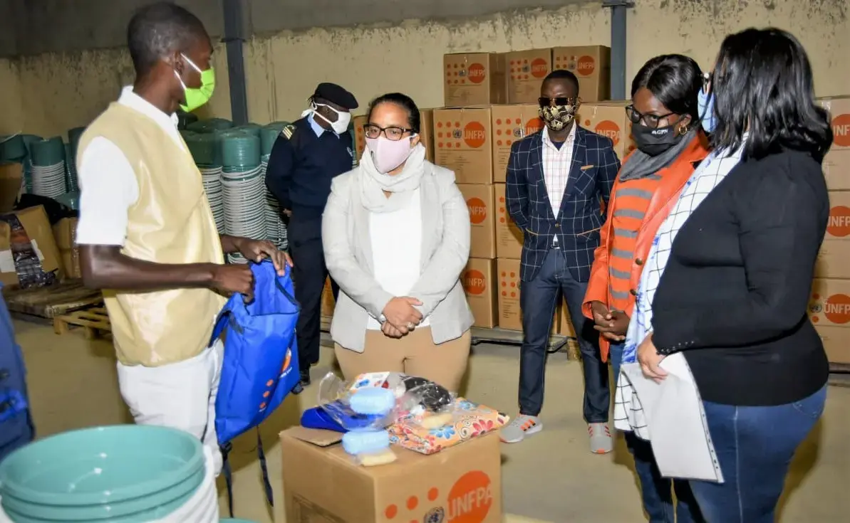 UNFPA faz entrega oficial de Kits de Dignidade no Namibe