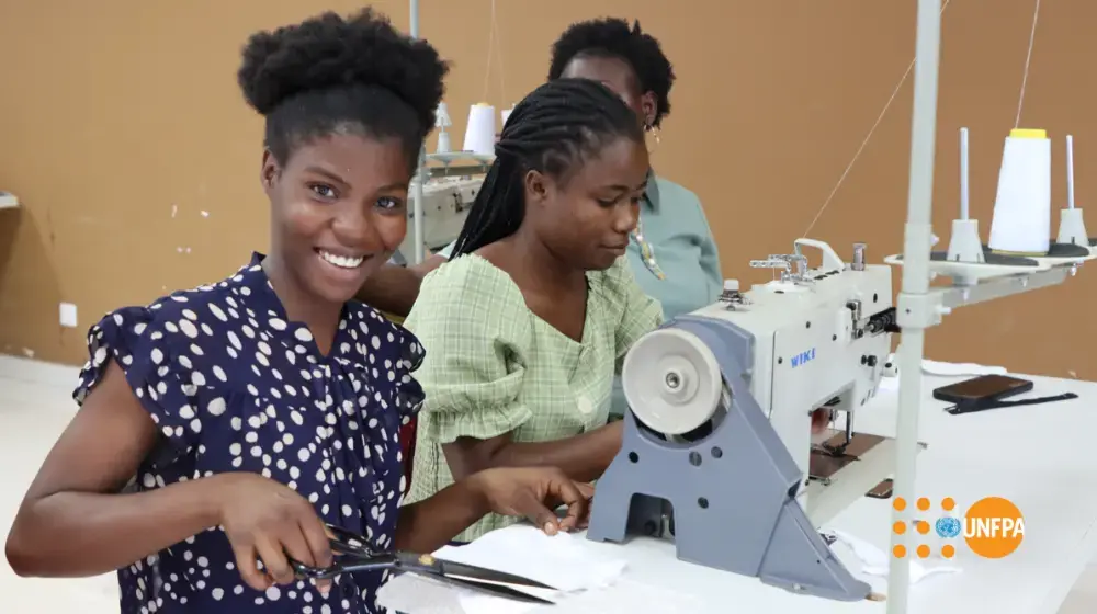 Adolescent and young women from Luanda and Lunda-Sul benefit from training in the manufacture of reusable menstrual pads